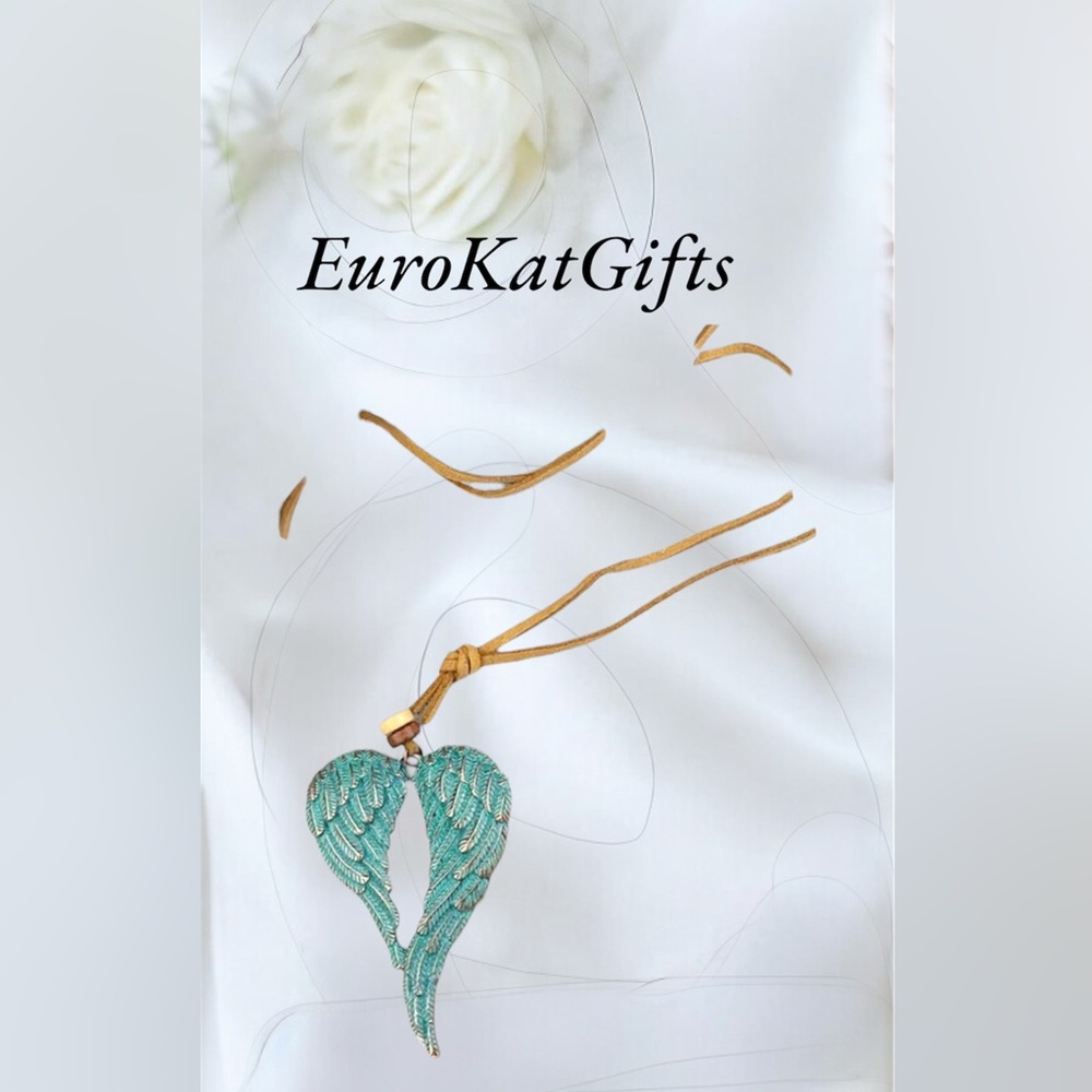 NEW Hand Crafted Turquoise Angel Wing Pendant Necklace New w packaging Nice Gift